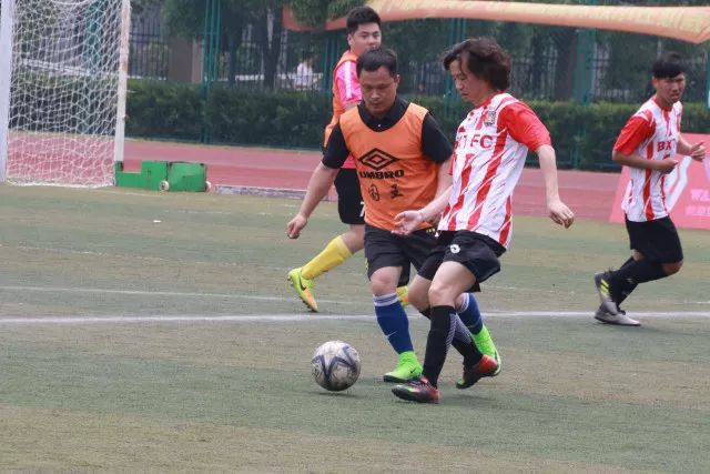 太阳队与杜奥普·里斯达成非保障合同，增添中锋竞争